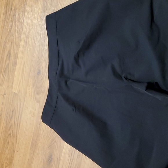 Nice casual pants by L.L.Bean - Picture 5 of 5